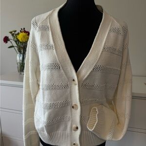 Evereve Cream Button-Up Cardigan